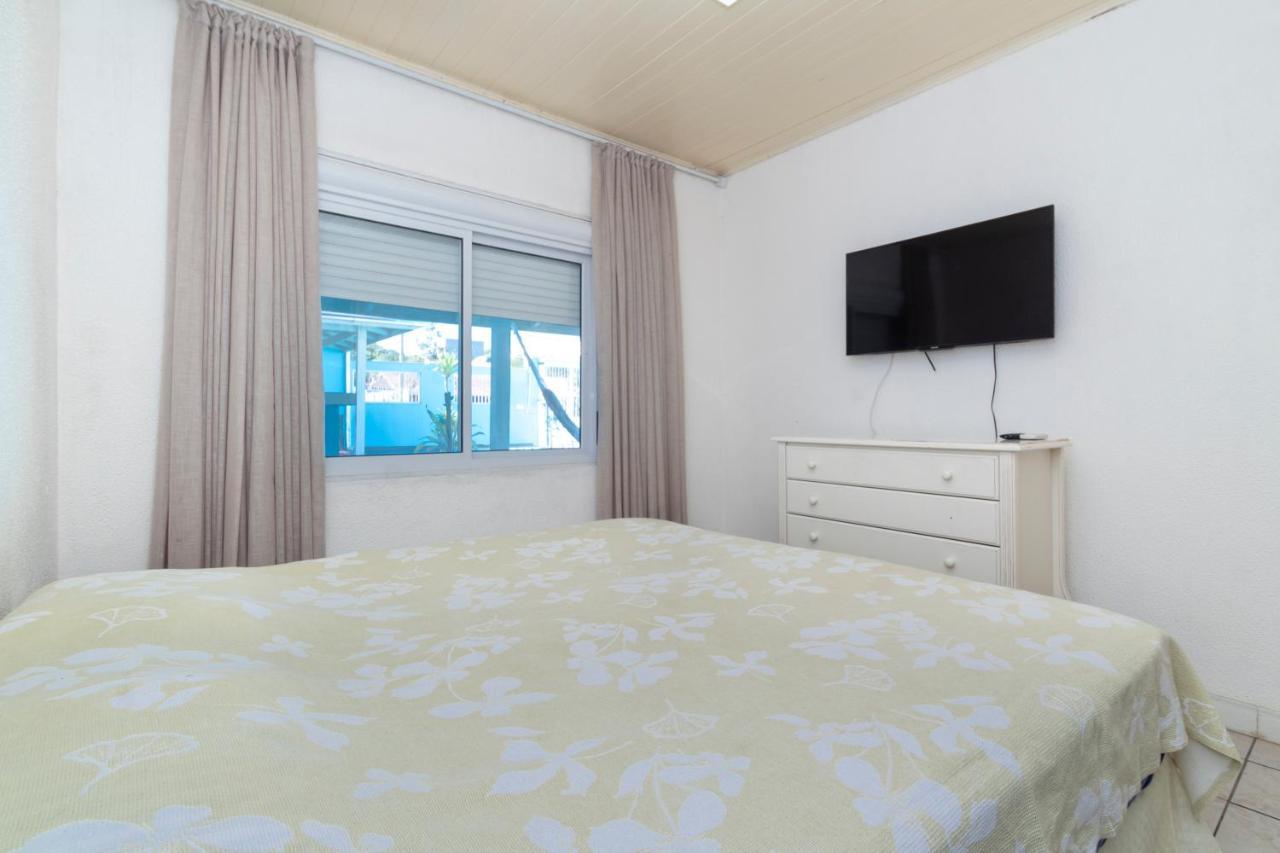 Casa de Férias Casa Com Piscina Em Morrinhos - Rua Hortência