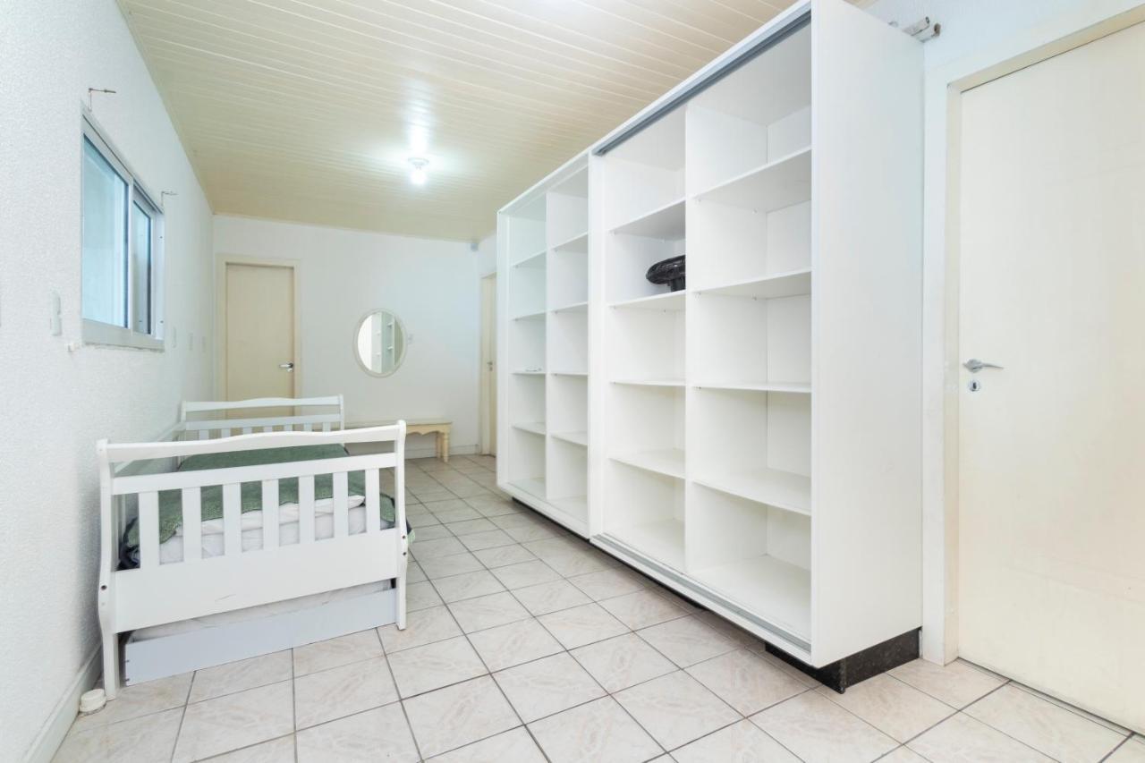 Casa Com Piscina Em Morrinhos - Rua Hortência